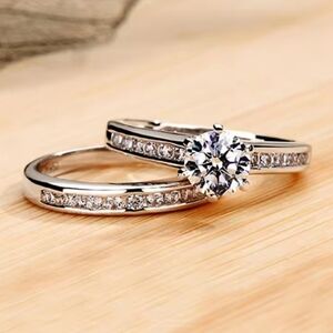 Huitan Silver and White Crystal Ring Set